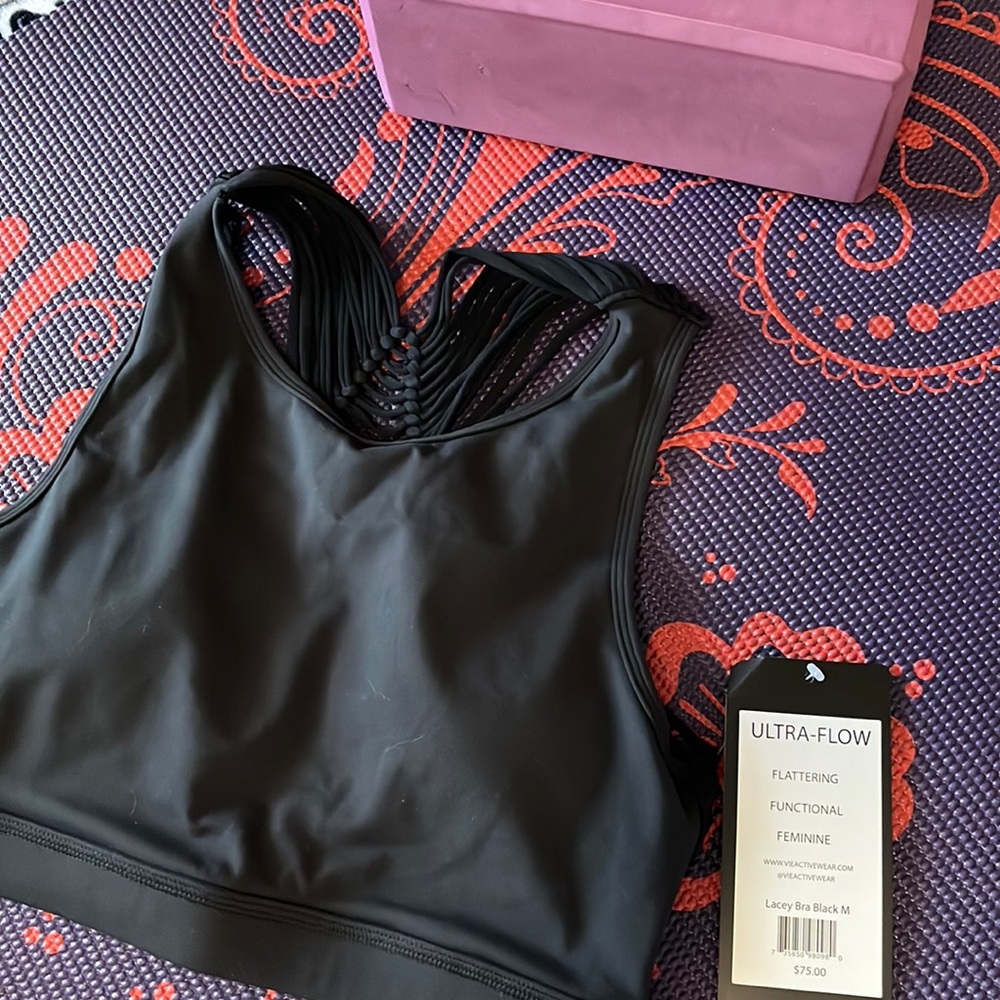Sports bra
